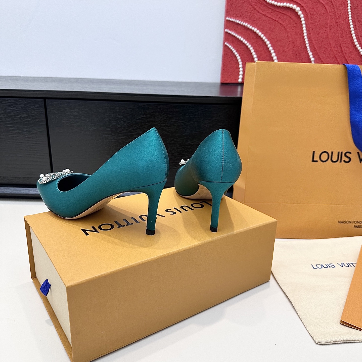 Women's high heels
